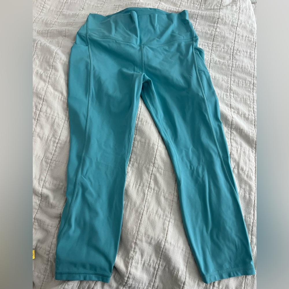 LuluLemon capri length leggings